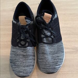 New Balance Fresh Foam Cruz Knit Sneakers
Men’s size 11